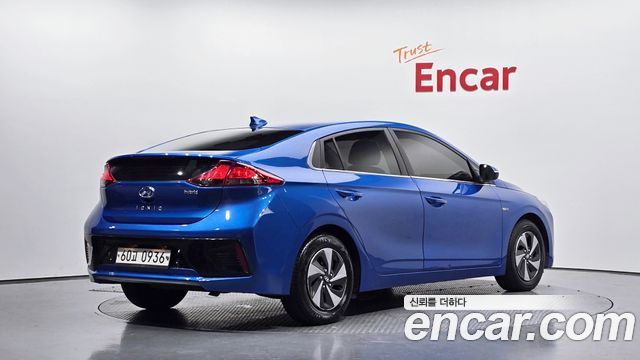 Hyundai Ioniq 2016 — photo 2