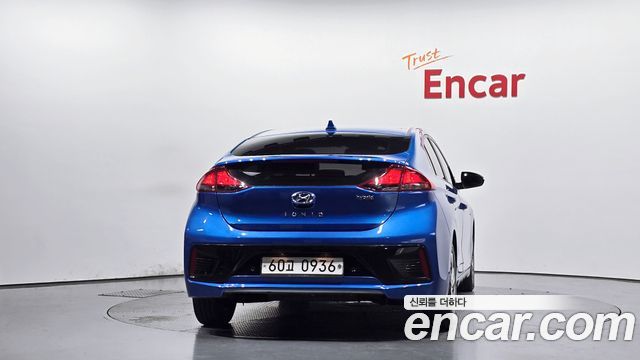 Hyundai Ioniq 2016 — photo 4