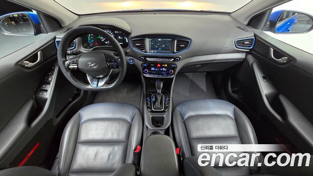 Hyundai Ioniq 2016 — photo 10