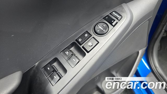 Hyundai Ioniq 2016 — photo 30