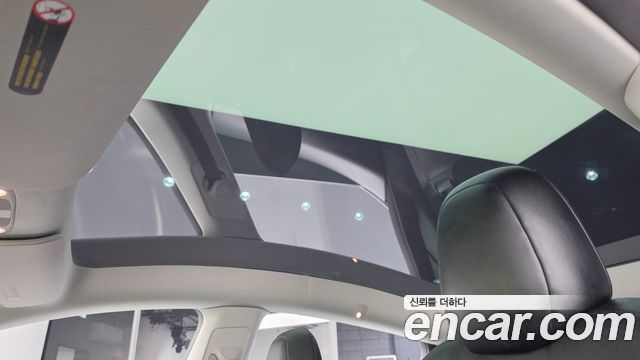 Tesla Model Y 2022 — photo 23