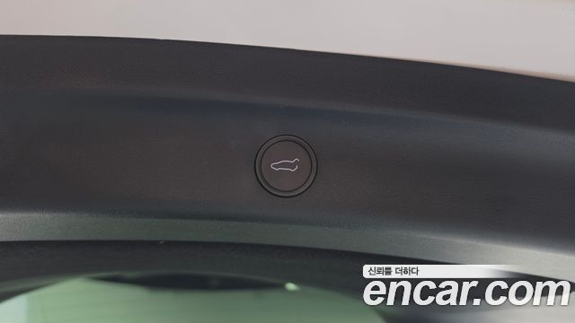 Tesla Model Y 2022 — photo 24