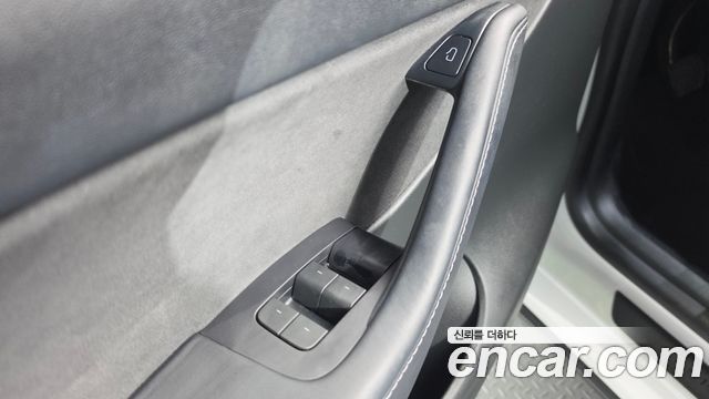Tesla Model Y 2022 — photo 26