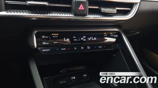 Kia K5 2021 — photo 24