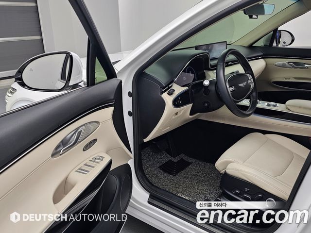 Genesis GV70 2022 — photo 15