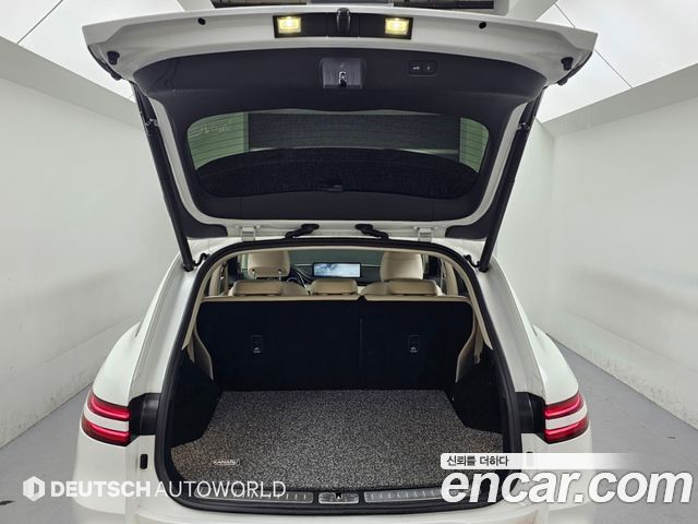 Genesis GV70 2022 — photo 18