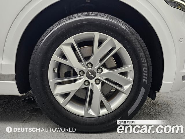 Genesis GV70 2022 — photo 20