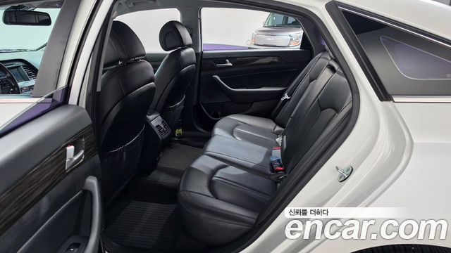 Hyundai Sonata 2015 — photo 18