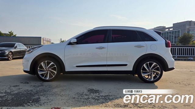 Kia Niro 2018 — photo 4