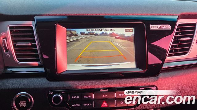 Kia Niro 2018 — photo 11