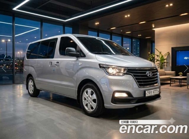 Hyundai Starex 2018 — photo 1