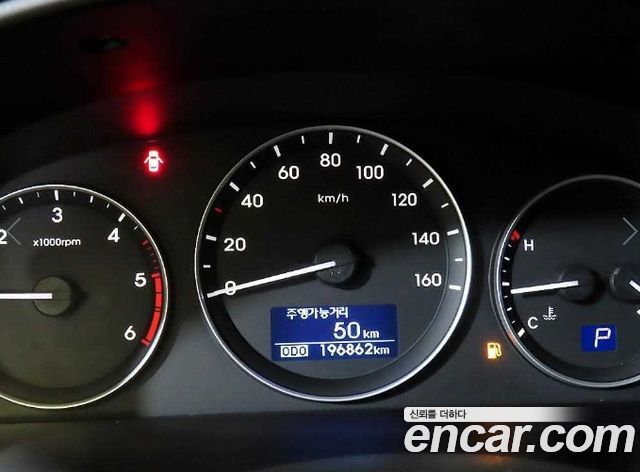 Hyundai Starex 2018 — photo 8