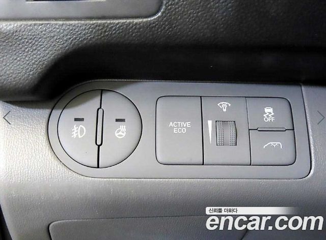 Hyundai Starex 2018 — photo 13