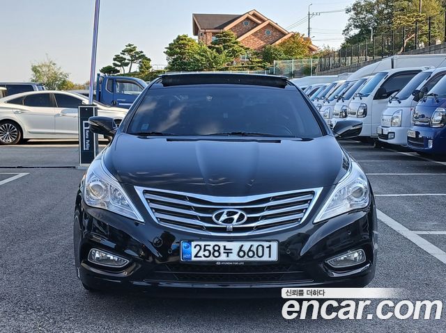 Hyundai Grandeur 2012 — photo 1