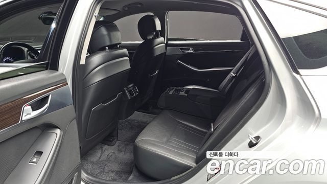 Genesis G80 2019 — photo 11