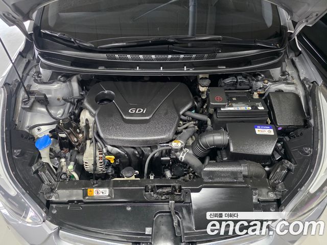 Hyundai AVANTE 2015 — photo 6