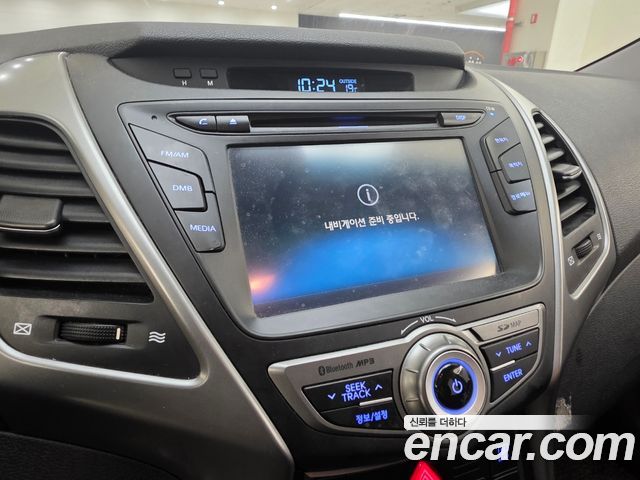 Hyundai AVANTE 2015 — photo 11