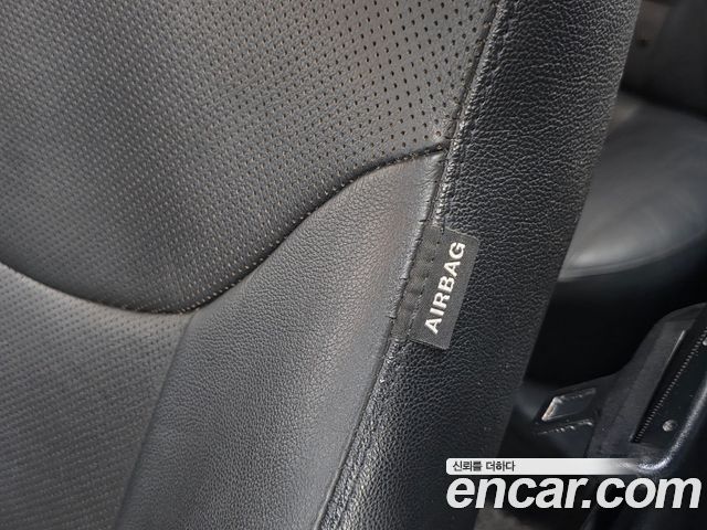 Hyundai AVANTE 2015 — photo 19