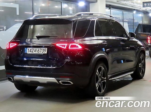 Mercedes-Benz GLE-Class 2021 — photo 4