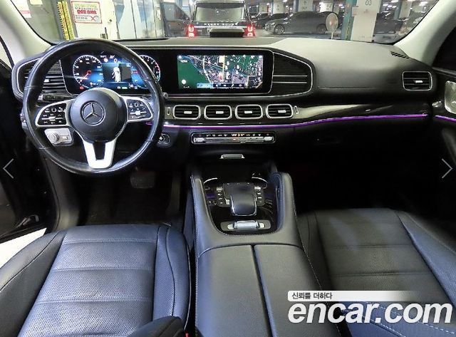 Mercedes-Benz GLE-Class 2021 — photo 10