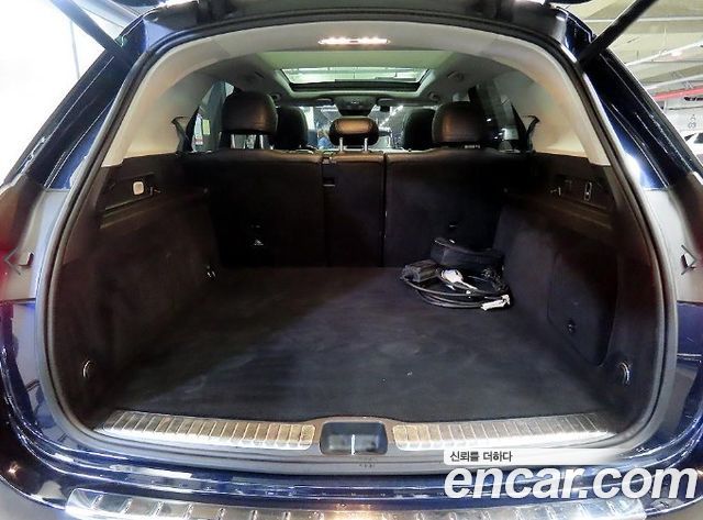 Mercedes-Benz GLE-Class 2021 — photo 16