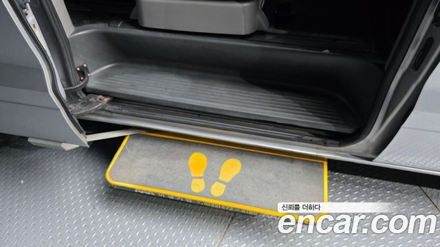 Hyundai Starex 2015 — photo 19