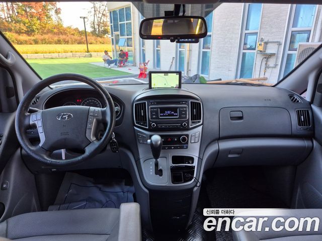 Hyundai Starex 2018 — photo 9