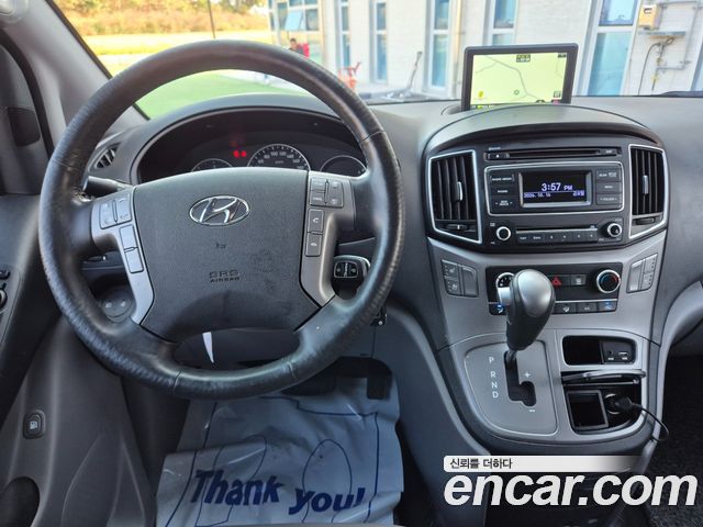 Hyundai Starex 2018 — photo 10