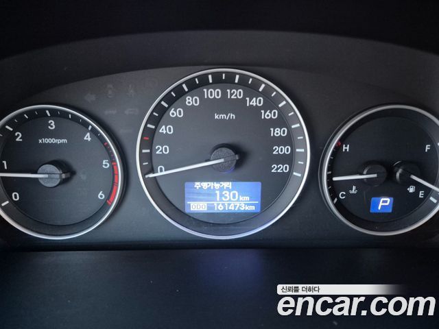 Hyundai Starex 2018 — photo 11