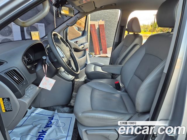 Hyundai Starex 2018 — photo 14