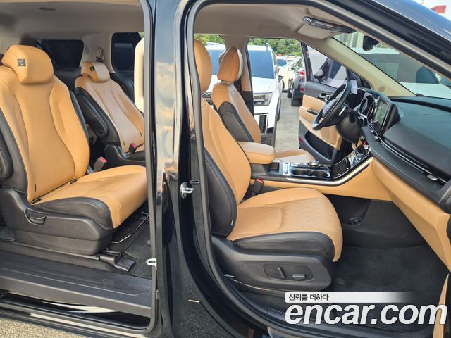 Kia Canival 2023 — photo 12