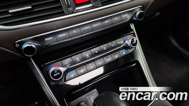 Hyundai Grandeur 2018 — photo 19