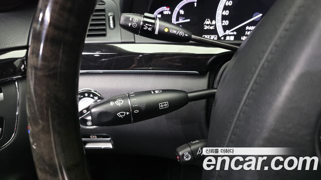 Mercedes-Benz S-Class 2013 — photo 24