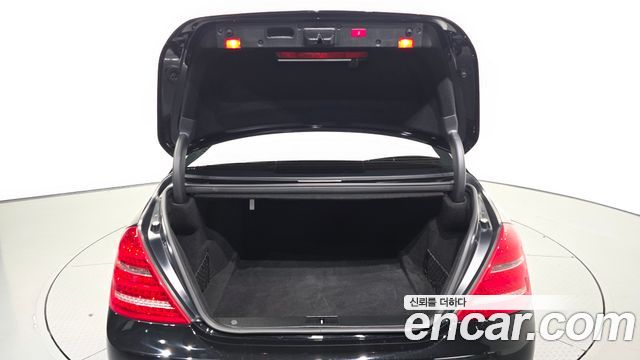 Mercedes-Benz S-Class 2013 — photo 26