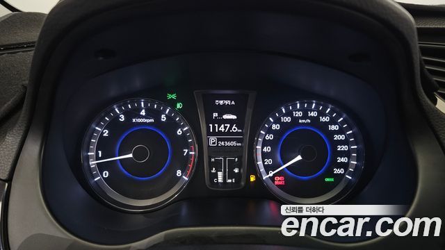 Hyundai Grandeur 2011 — photo 8