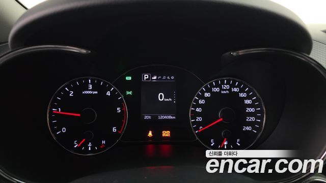 Kia K3 2016 — photo 8