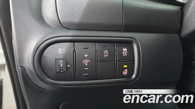 Kia K3 2016 — photo 12