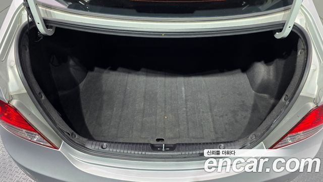 Hyundai Accent 2011 — photo 19