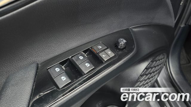 Toyota Prius 2017 — photo 18