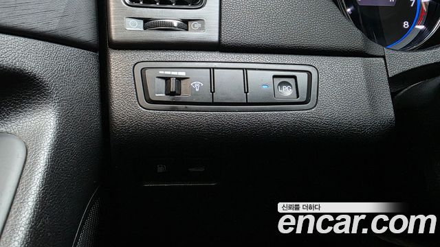 Hyundai Sonata 2014 — photo 18