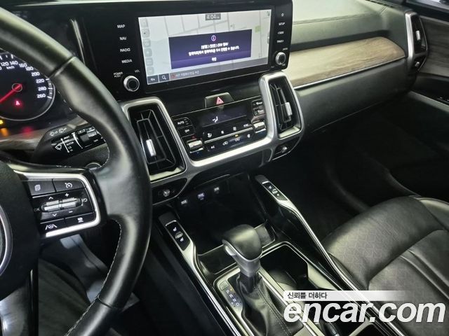 Kia Sorento 2023 — photo 10