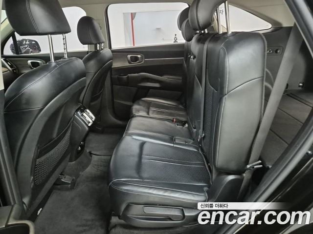 Kia Sorento 2023 — photo 12
