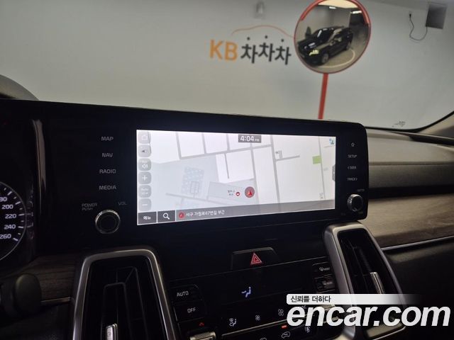 Kia Sorento 2023 — photo 13