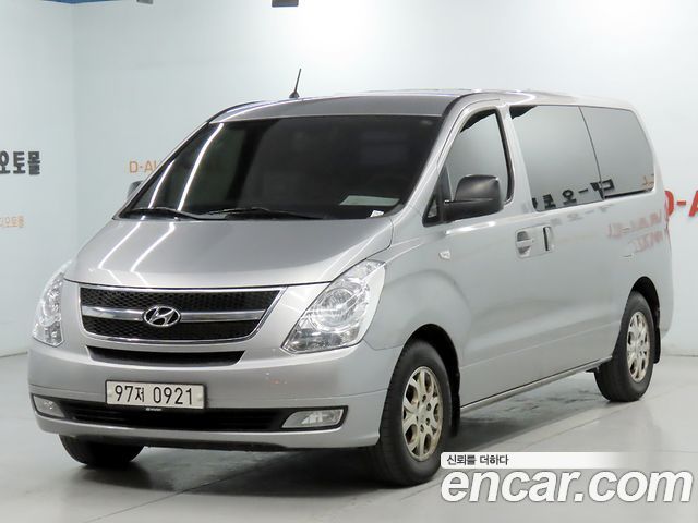 Hyundai Starex 2015 — photo 1