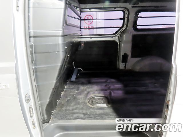 Hyundai Starex 2015 — photo 11