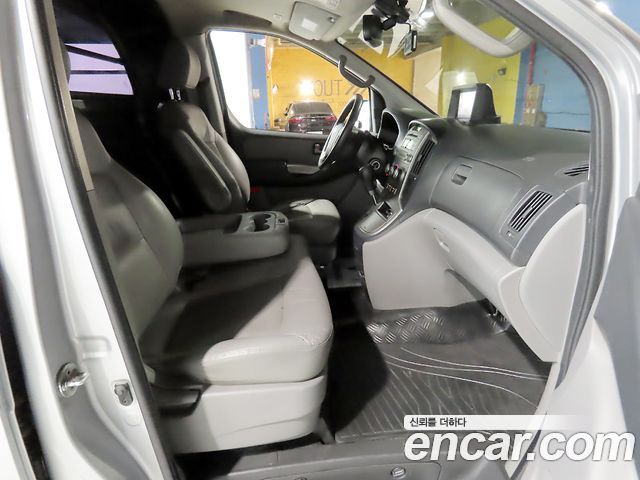 Hyundai Starex 2015 — photo 12