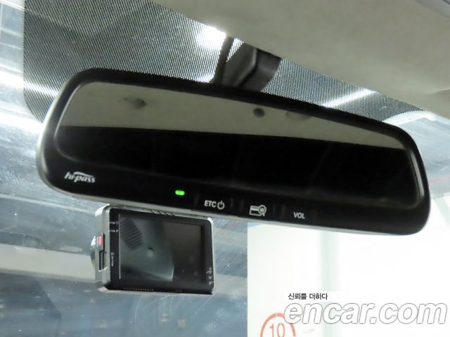 Hyundai Starex 2015 — photo 16