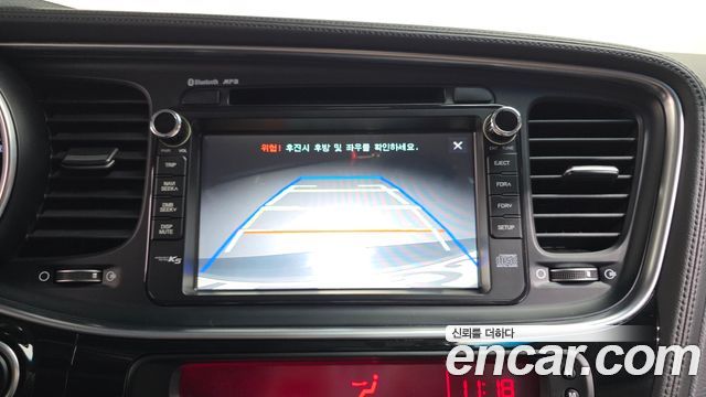 Kia K5 2015 — photo 16