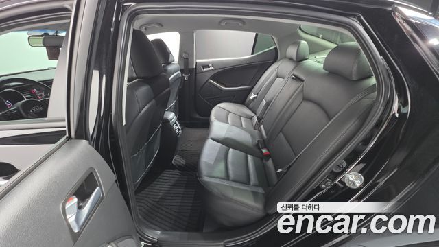 Kia K5 2015 — photo 17