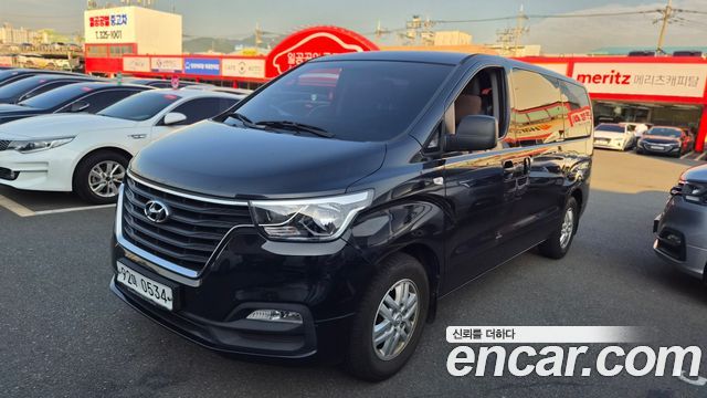Hyundai Starex 2019 — photo 1
